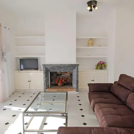 Romani Tatil Evi